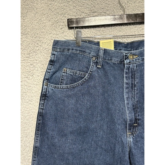 Wrangler Rugged Wear Mens Classic‎ Fit Blue Denim Jeans 38x34 Outdoors Western - Picture 2 of 14